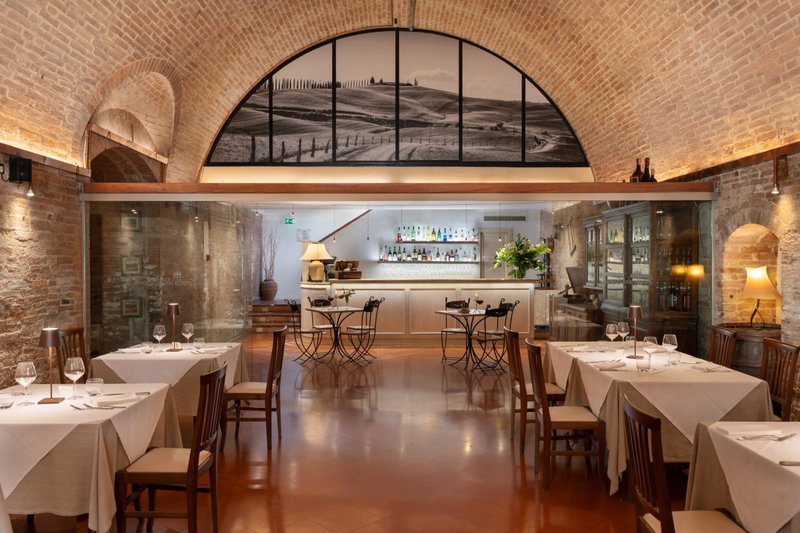 Hotel Ristorante Borgo Antico, Monteroni dʼArbia, Italy