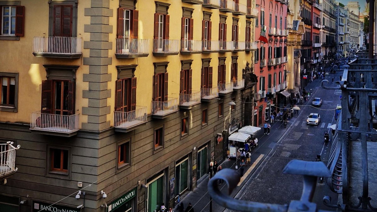 Hotel · Maison Des Fleurs, Naples