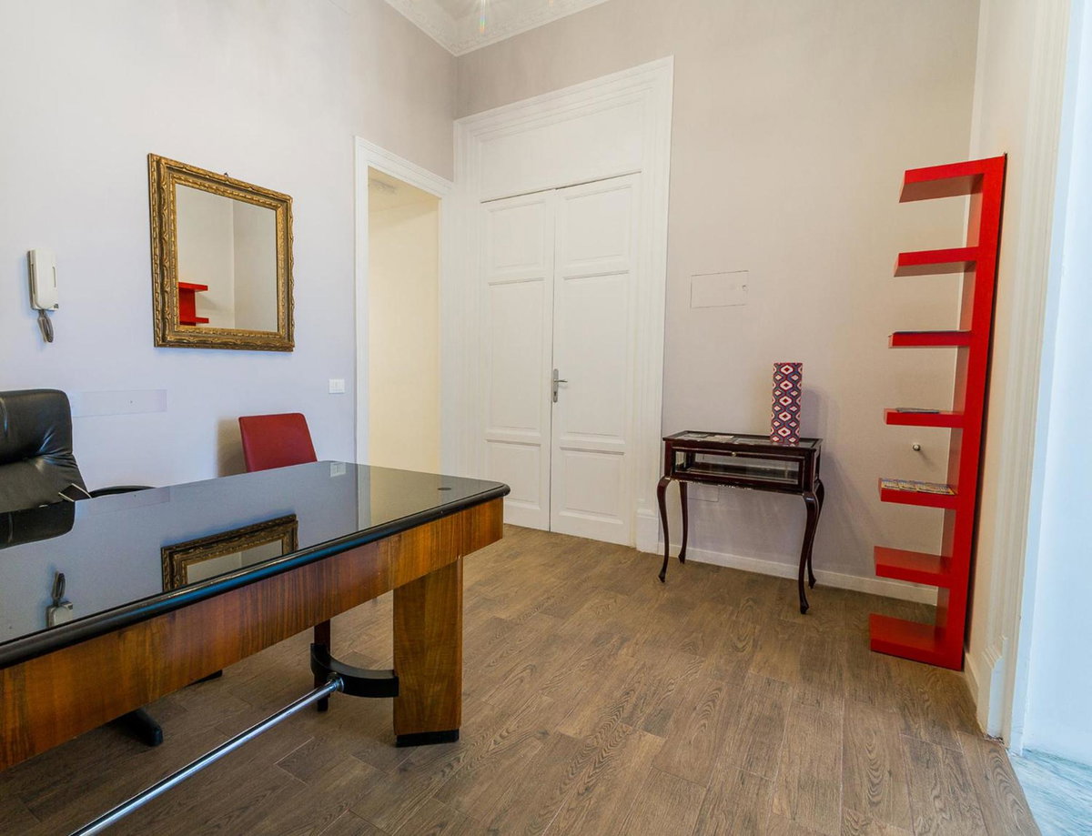 Hotel · Liberty Suites, Palermo