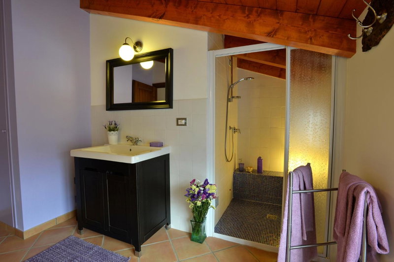 Il Laghello Wood House, Framura, Italy
