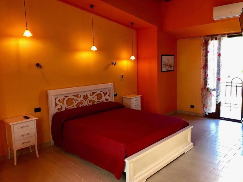 Eleven Bed & Breakfast, Reggio Calabria, Italy