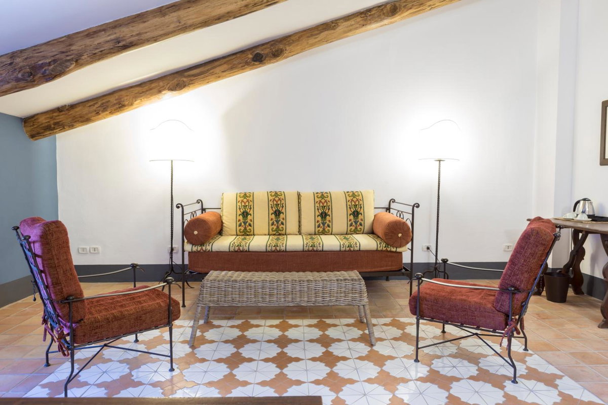 Relais Regina Giovanna, Italy