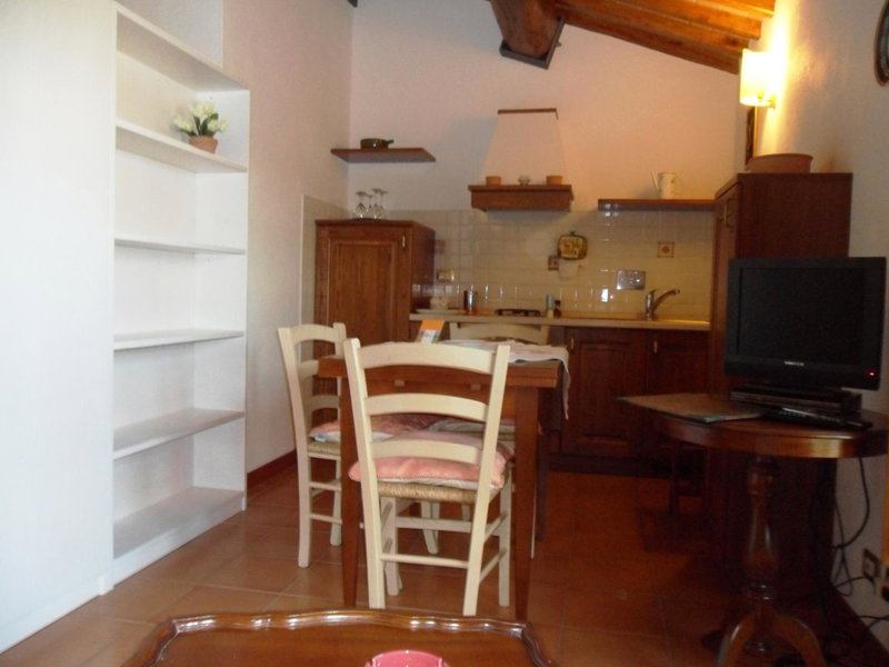 Fullino Nero Rta - Residenza Turistico Alberghiera, Siena, Italy