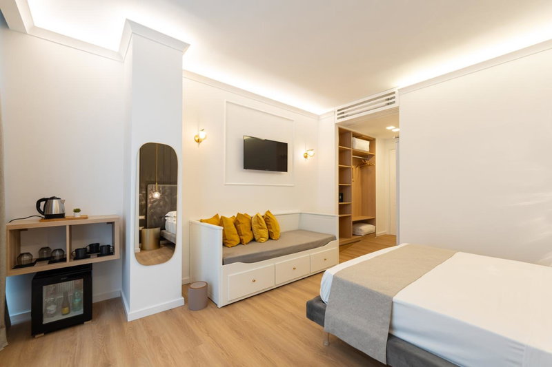 Toledo Relais Suites, Naples, Italy