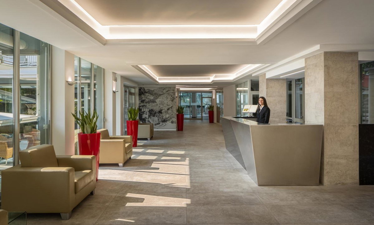 Hotel · Hotel Continental - Tonelli Hotels, Nago-Torbole