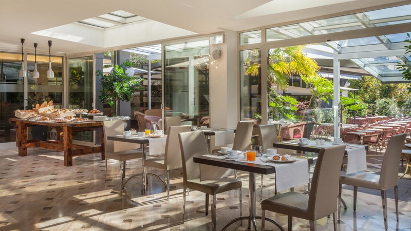 Hotel Continental - Tonelli Hotels, Nago-Torbole, Italy