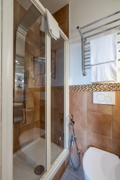 Superior Relais FCollection Temple View, Rome, Italy