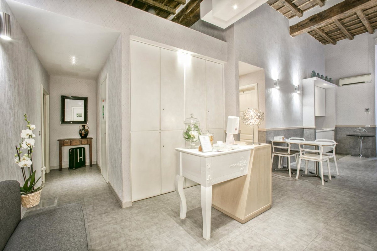 Hotel · History Suite, Rome