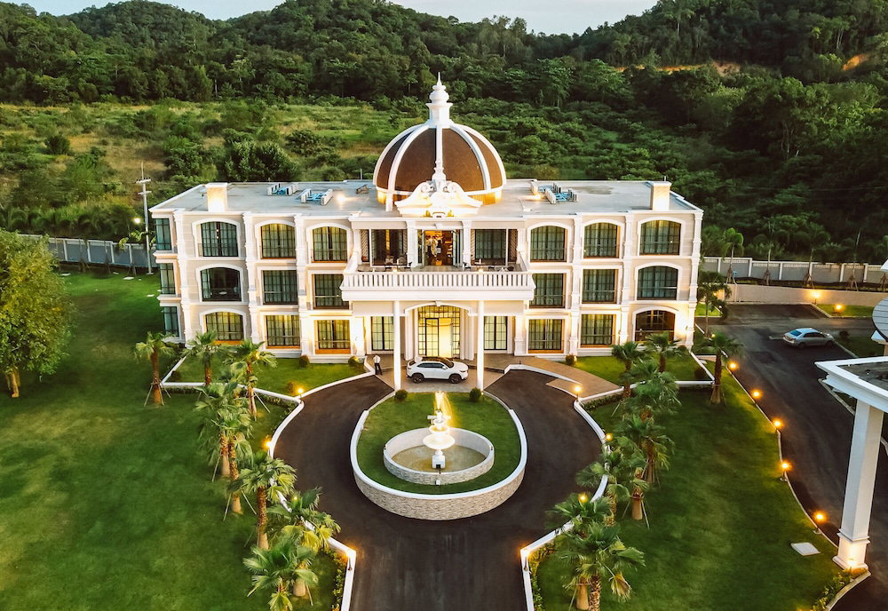 Grand Lord Hotel& Residence, Thailand