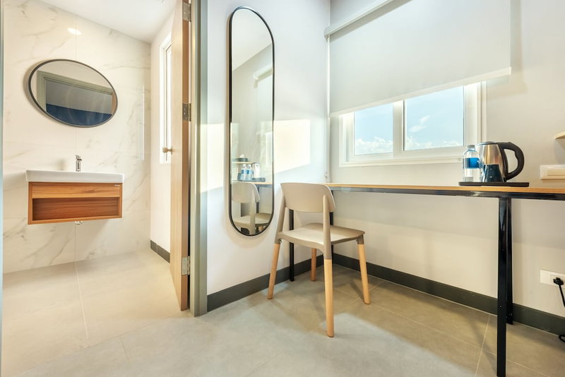 PLAAI Plus Hotel Bowin, Pluak Daeng, Thailand