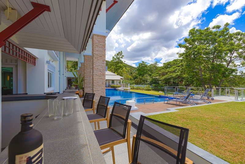 7 Bedrooms Mansion on The Golf Course-JB, Cha-am, Thailand