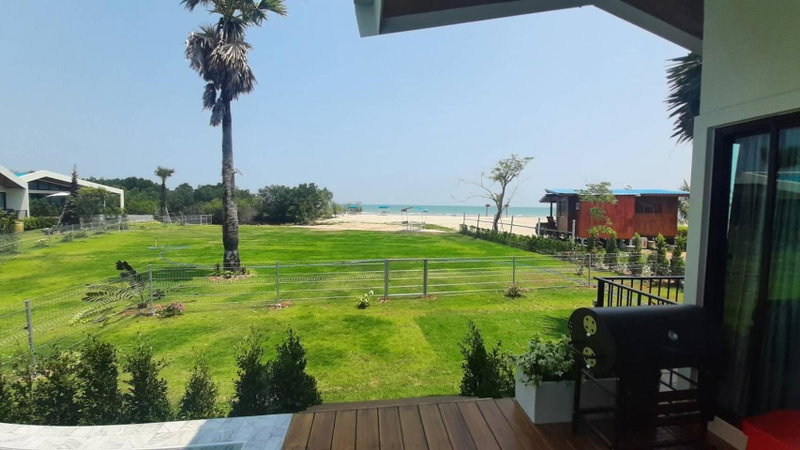 Lom Lay Beach Front Pool Villa Chaam, Huahin, Ban Pak Khlong, Thailand