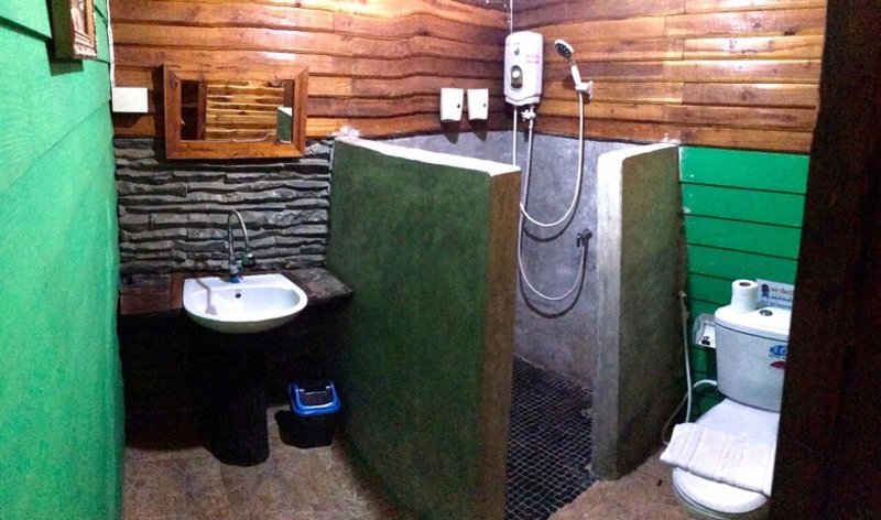 Whitehouse cafe&Guesthouse, Ban Sa La, Thailand