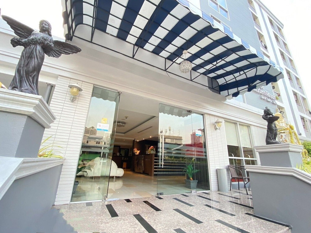 Hotel · Leelawadee Modern Resort Huaykwang, Bangkok