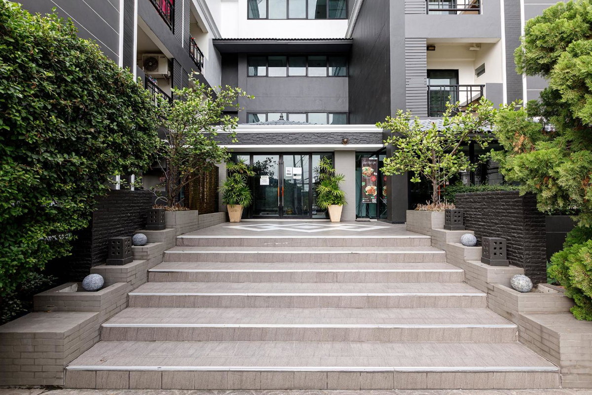 Hotel · Grand Marina Residence Hotel, Ban Laem Chabang