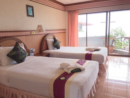 Supar Royal Beach Hotel, Khanom, Thailand