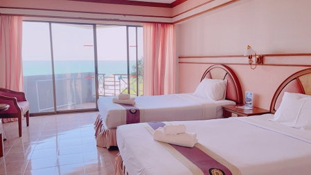Supar Royal Beach Hotel, Khanom, Thailand
