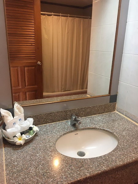 Supar Royal Beach Hotel, Khanom, Thailand