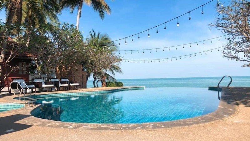 Supar Royal Beach Hotel, Khanom, Thailand