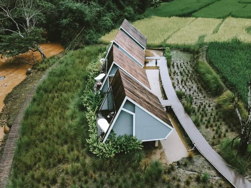 AomlongHomenon(อมลอง โฮมนอน), Ban Bong, Thailand