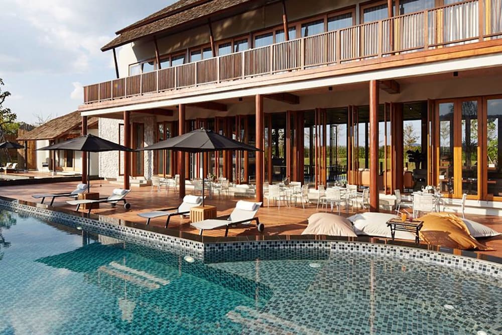 Hotel · Boribot Pool Resort, Pak Chong