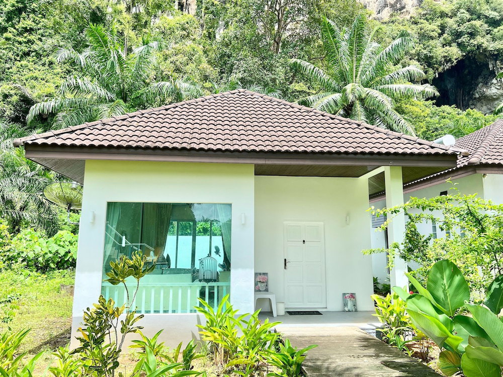 Hotel · PN Mountain Resort and Villas Krabi, Ao Luek
