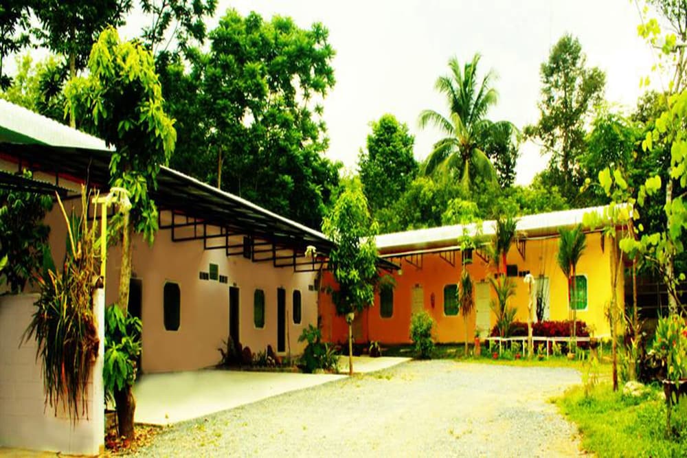 Hotel · Kanta Hill Resort, Lan Saka