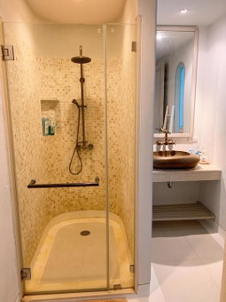 Chelona huahin beachfront condominium, Khao Tao, Thailand