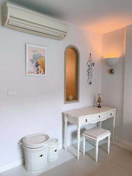 Chelona huahin beachfront condominium, Khao Tao, Thailand