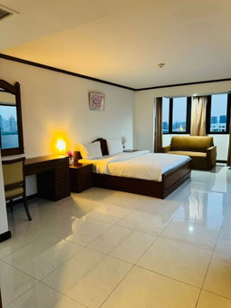 Direct Rooms at Omni Complex Nana, Bangkok, Thailand