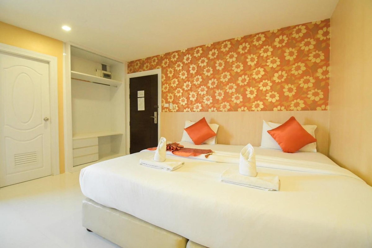 Family Hotel Khon Kaen - แฟมิลี่ โฮเทล ขอนแก่น, Thailand