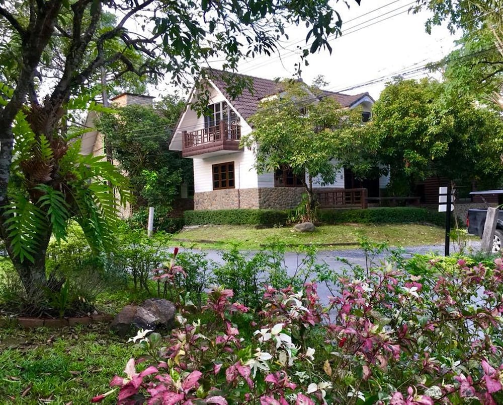 Hotel · Home and Hill Resort, Nakhon Nayok