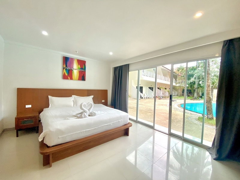 V Beach Resort, Patong, Thailand