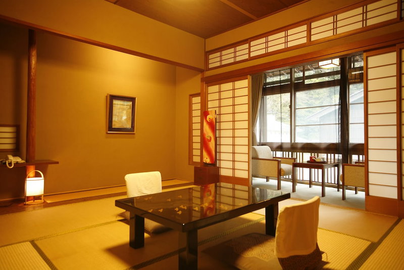 Hanamandara, Toyooka, Japan