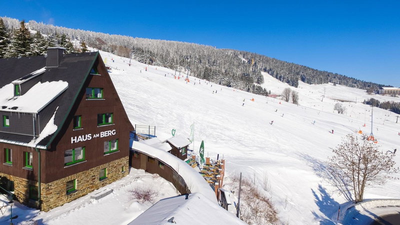 Haus am Berg - Pension direkt am Skihang, Kurort Oberwiesenthal, Germany