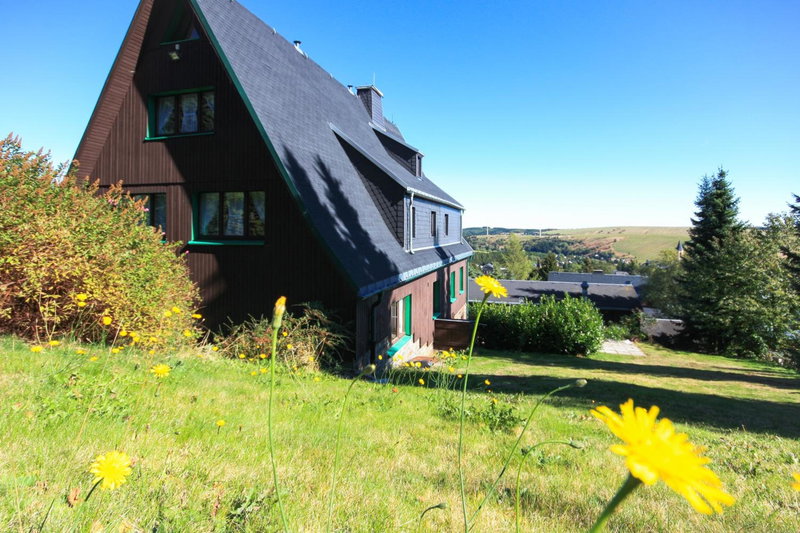 Haus am Berg - Pension direkt am Skihang, Kurort Oberwiesenthal, Germany