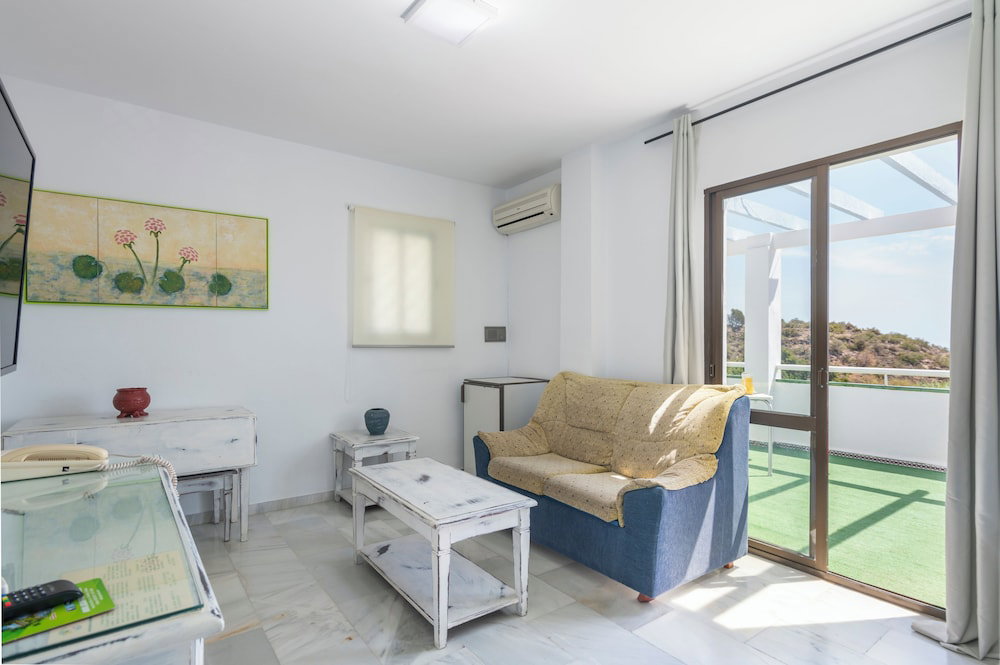 Hotel Playamaro, España