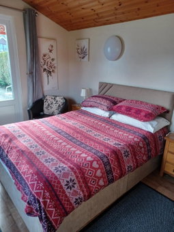 Dunroaming Cabin, Pendine, United Kingdom