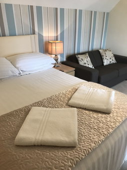 Rooms at The Highcliffe, Cardigan, United Kingdom