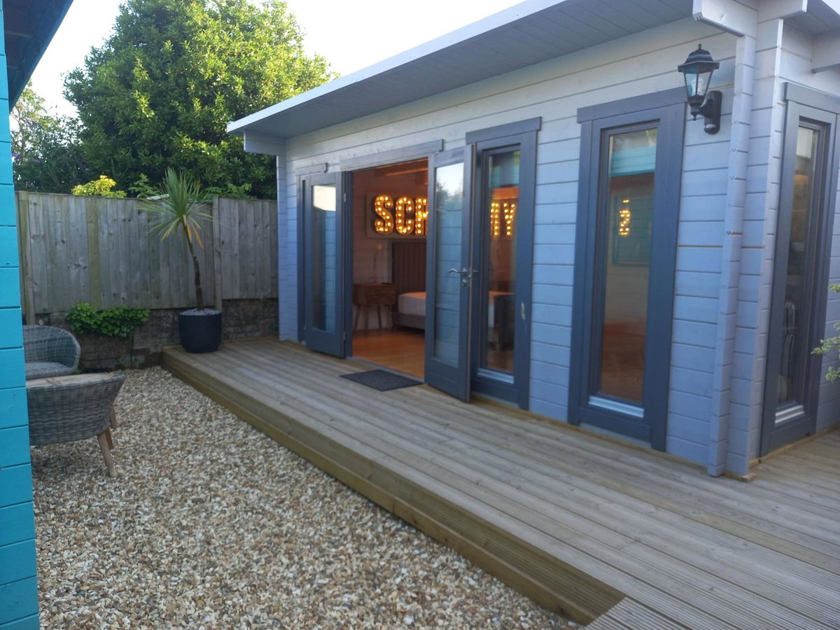 Hotel · Sandy Toes Accommodation, Par