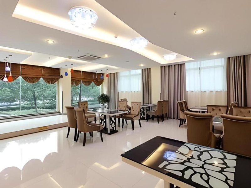 GreenTree Inn Taizhou Gaogang District Business Hotel, Sixiang, China