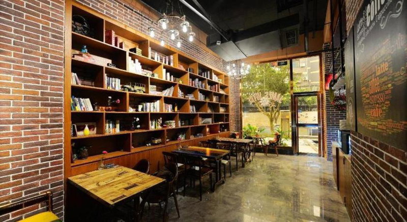 James Joyce Coffetel Chengdu Jichang Road Shenxianshu, Chengdu, China