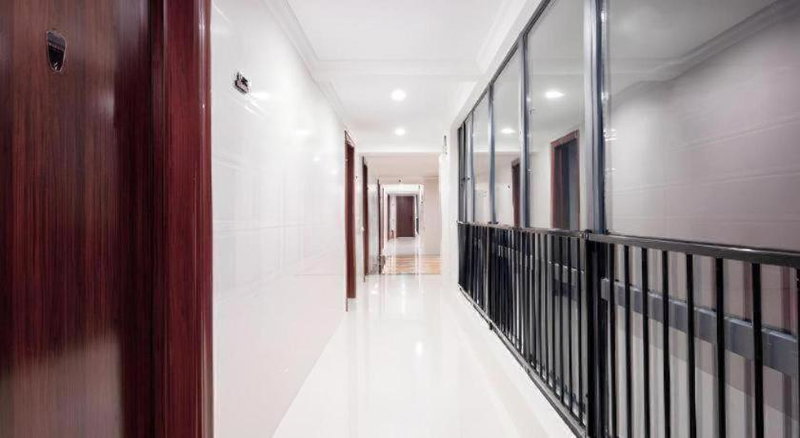Poltton International Service Apartment Shanwei Urban District High-speed Railway Station, Shanwei, China