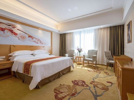 Vienna International Hotel Shenzhen Bantian Jihua Road Shangxue, Shenzhen, China