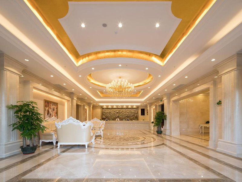 Vienna International Hotel Shenzhen Bantian Jihua Road Shangxue, Shenzhen, China