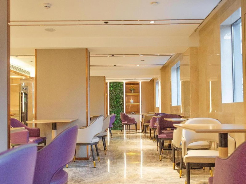 Lavande Hotel Shiyan Zhangwan District Qingnian Square, Shiyan, China