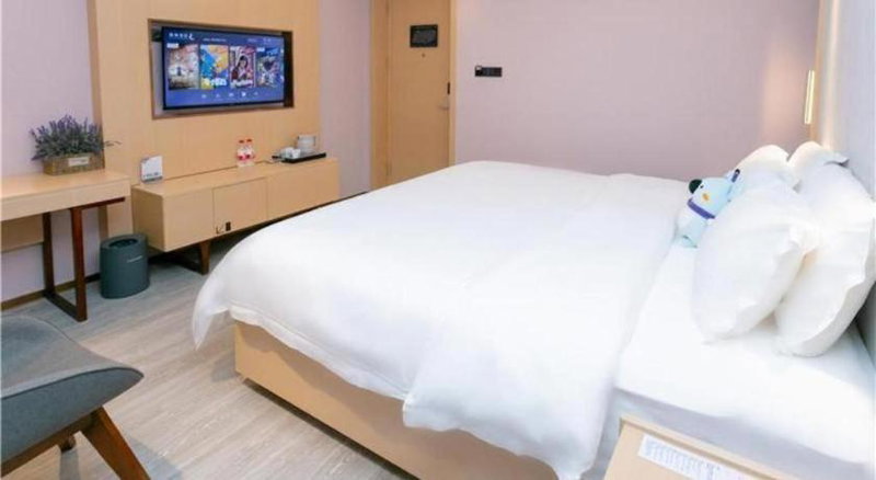 Lavande Hotel Shenzhen Jingtian Metro Station, Shenzhen, China