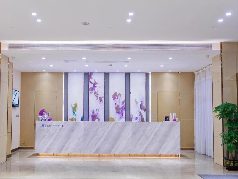 Lavande Hotel Shenzhen International Convention and Exhibition Center Shajing Jingji Baina, Shenzhen, China