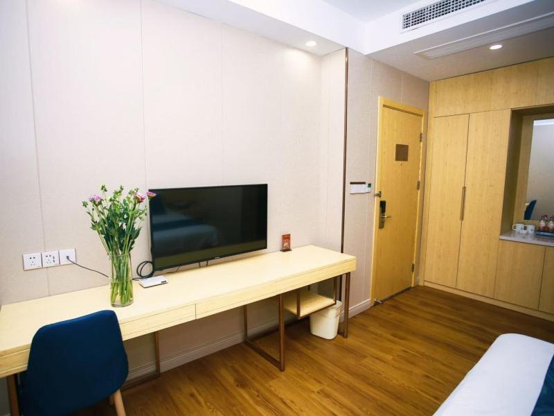 GreenTree Inn NantongHaian Development Zone Chengdong Town Express Hotel, Hai'an, China