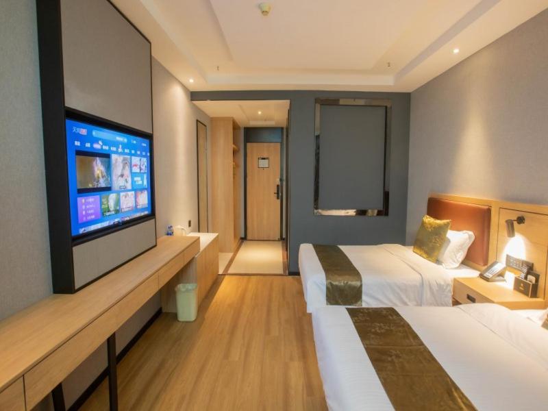GreenTree Inn Express Changzhou Caoqiao Industrial Park, Changzhou, China